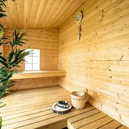 Βίλα Townhouse Riva, Prime Location In The City Of Salzburg, 1000m2 Backyard Σάλτσμπουργκ